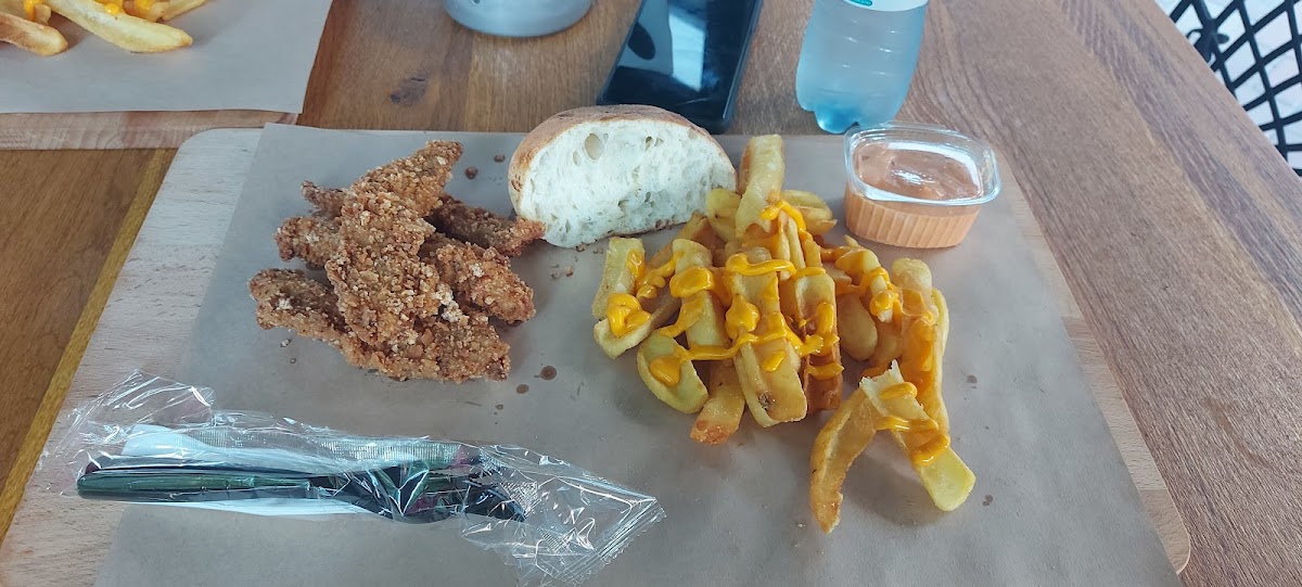 Burger District - Photo 4