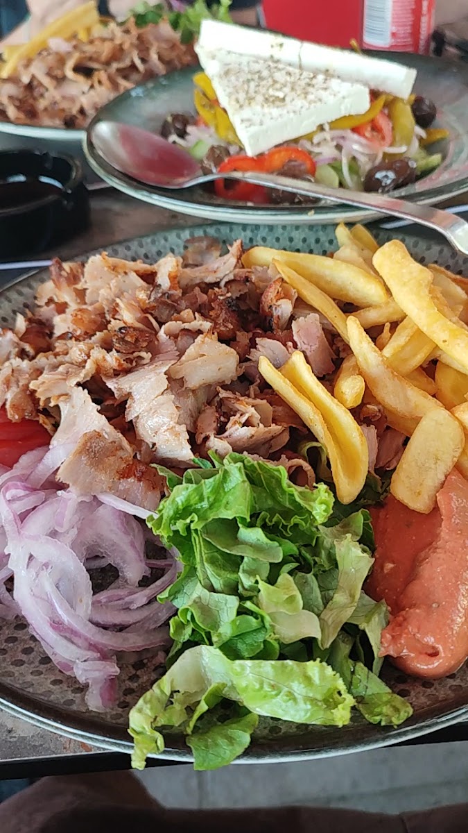Filetakia Gyro Restaurant - Photo 1