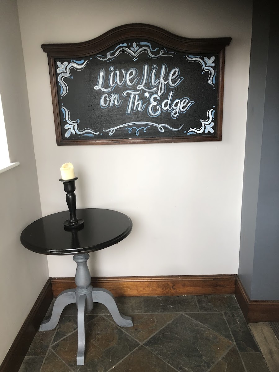 The Brown Edge - Photo 7