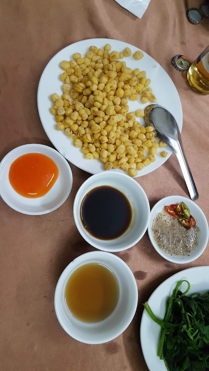 Quy Son Restaurant - Photo 9