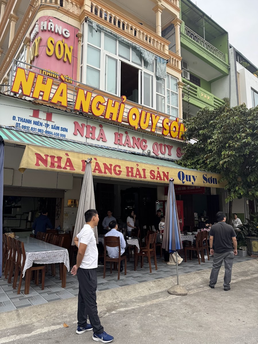 Quy Son Restaurant - Photo 3