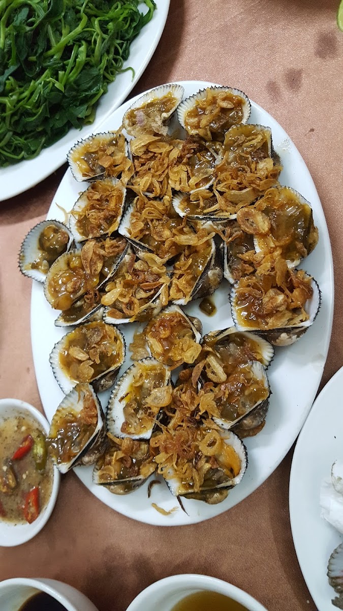 Quy Son Restaurant - Photo 6