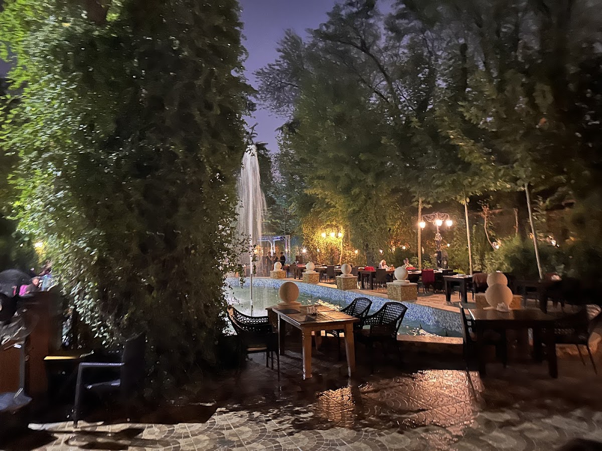 Berk Garden Pub - Photo 9