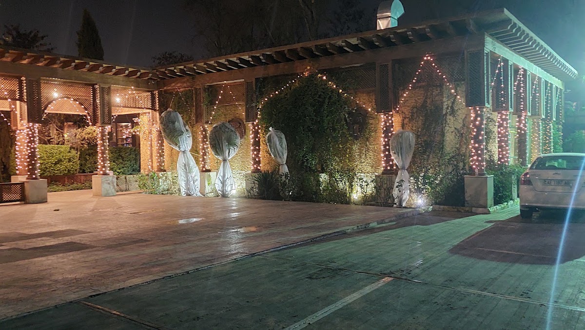 Berk Garden Pub - Photo 5