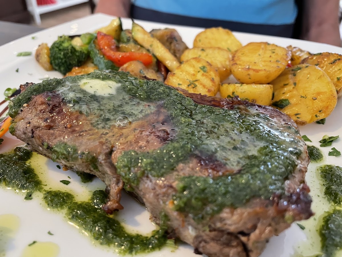 La Fiamma Ristorante - Photo 5