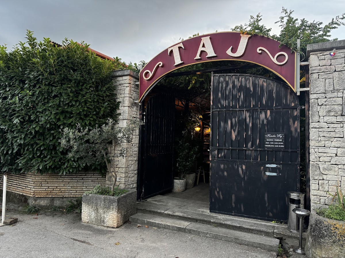 Taj Tavern