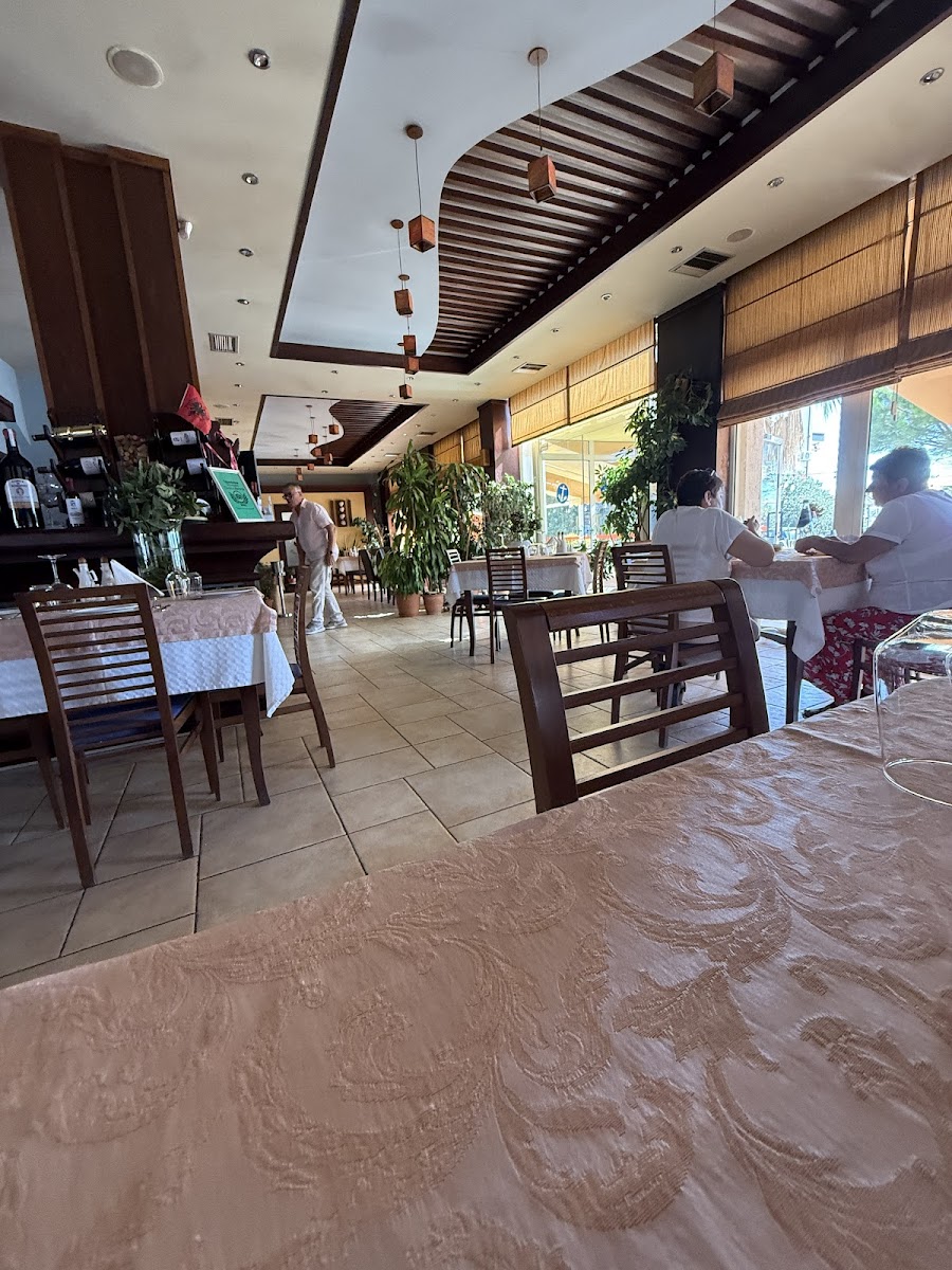 Bar-Restorant Spiranca - Photo 2