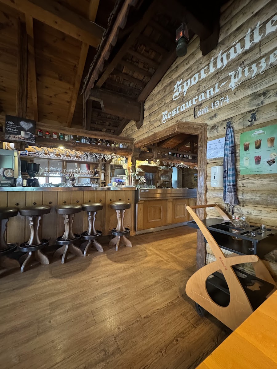 Pizzeria Sporthutte - Photo 2