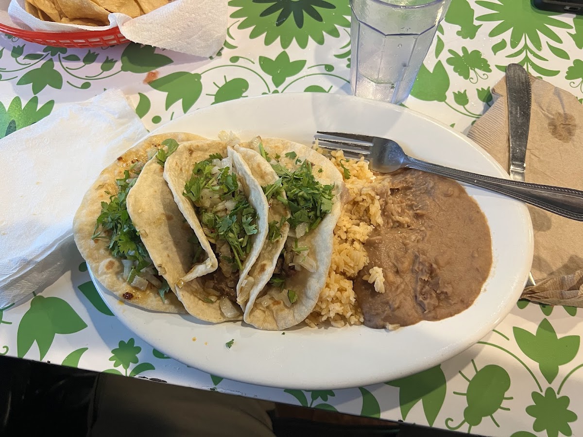 Puente Viejo Cantina Bigfork - Photo 6