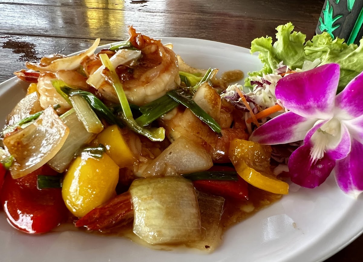 PHEN Restaurant - Photo 1