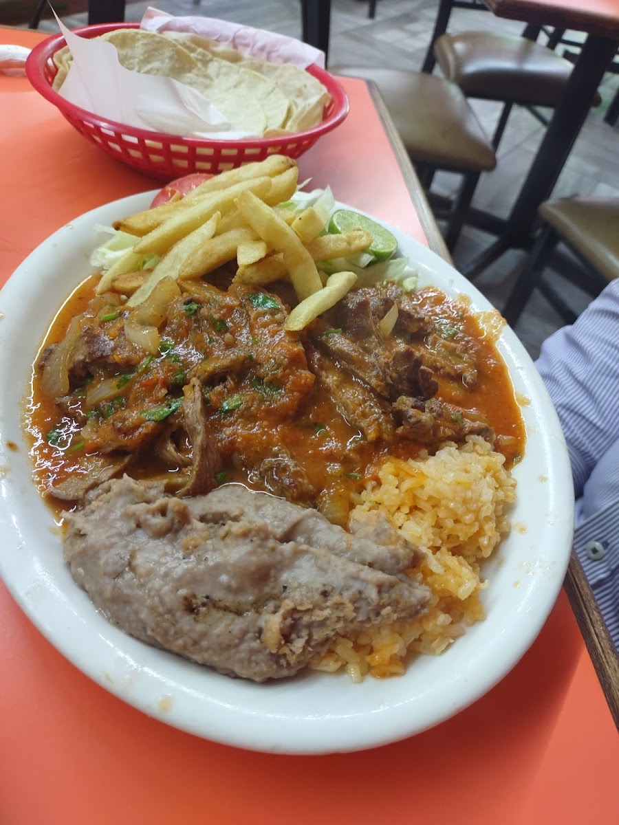 Rene’s Restaurant - Photo 8