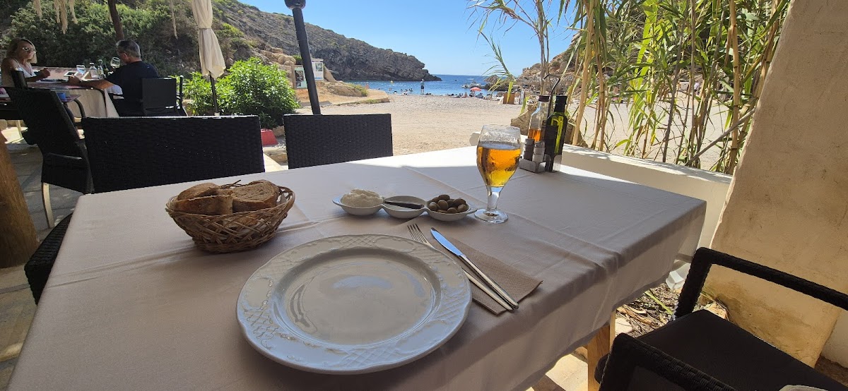 Restaurant Balneari Cala Carbo - Photo 2