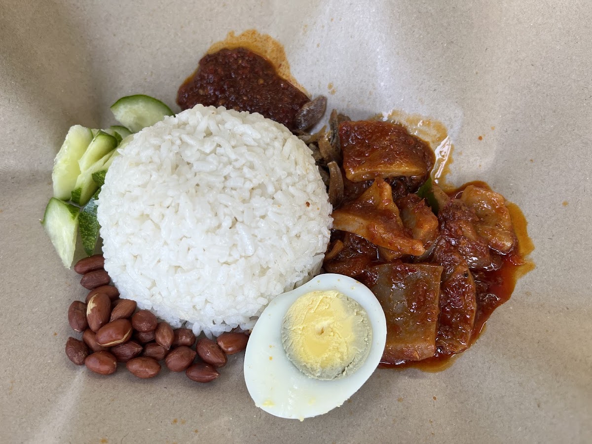 Restoran Harum Manis - Photo 1