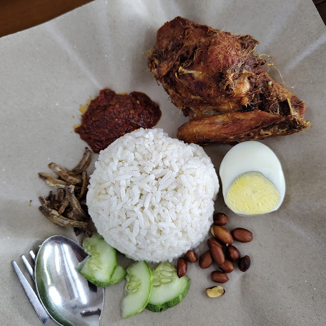 Nasi Lemak Ayam Rempah