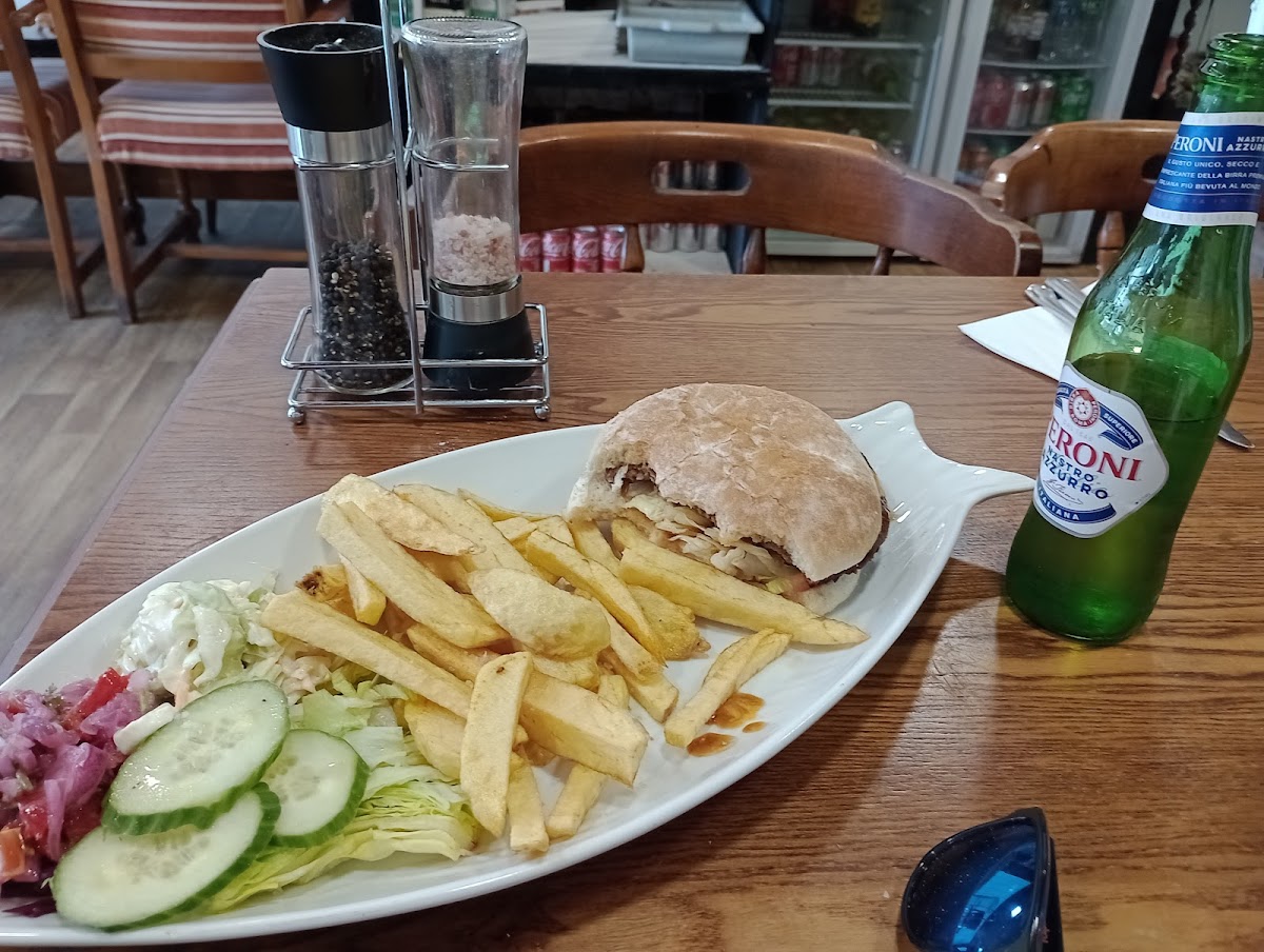 Crofters Carvery - Photo 9