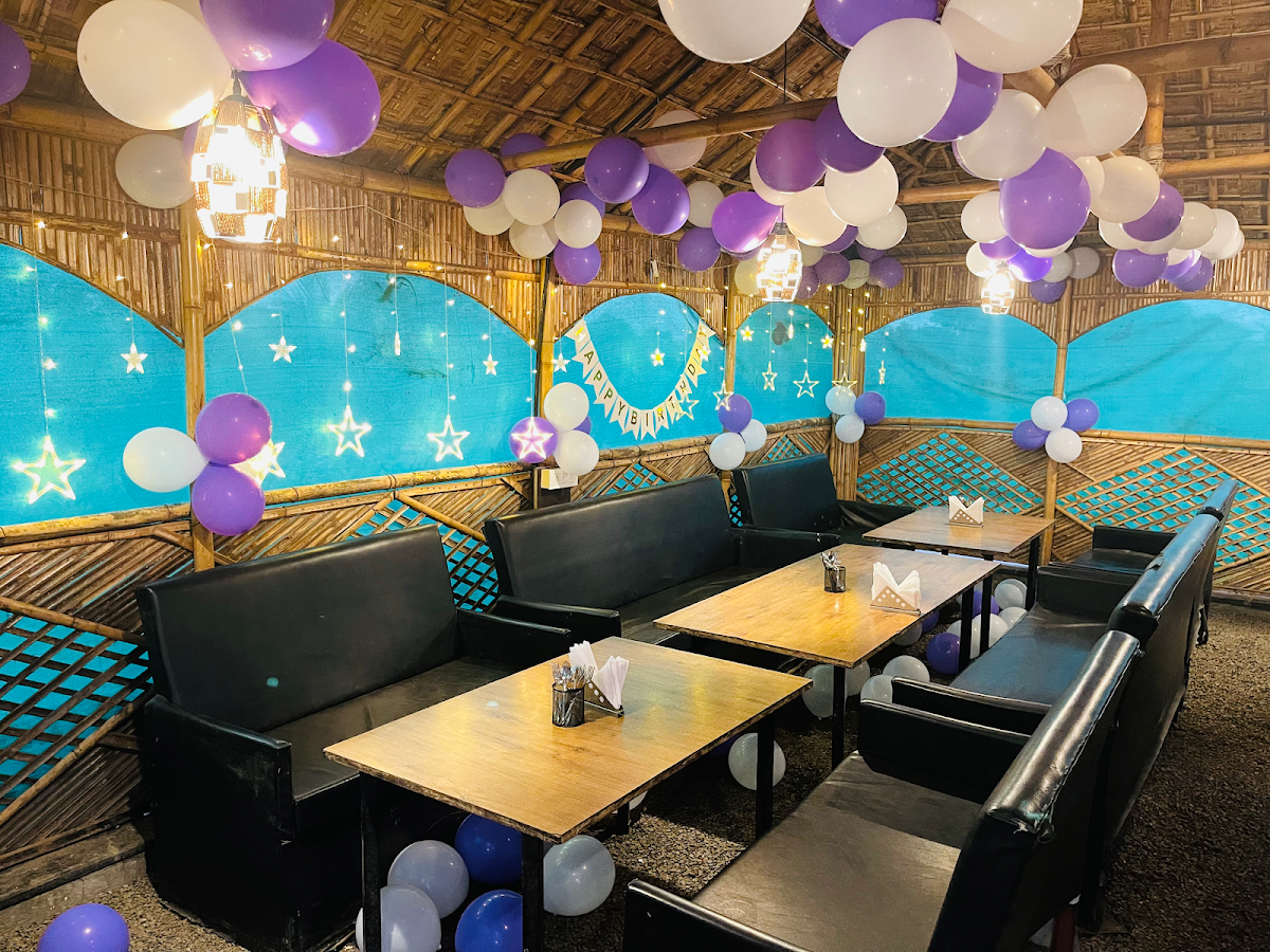 Greenyard Family Diner - Photo 7