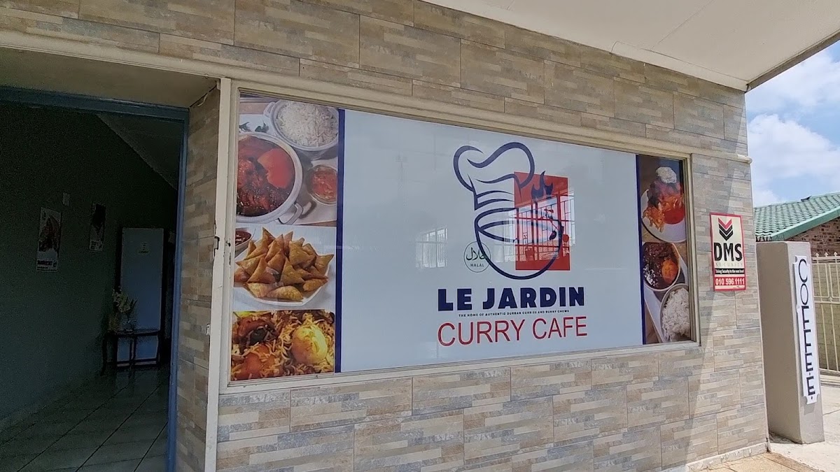 Le Jardin Cafe - Photo 3