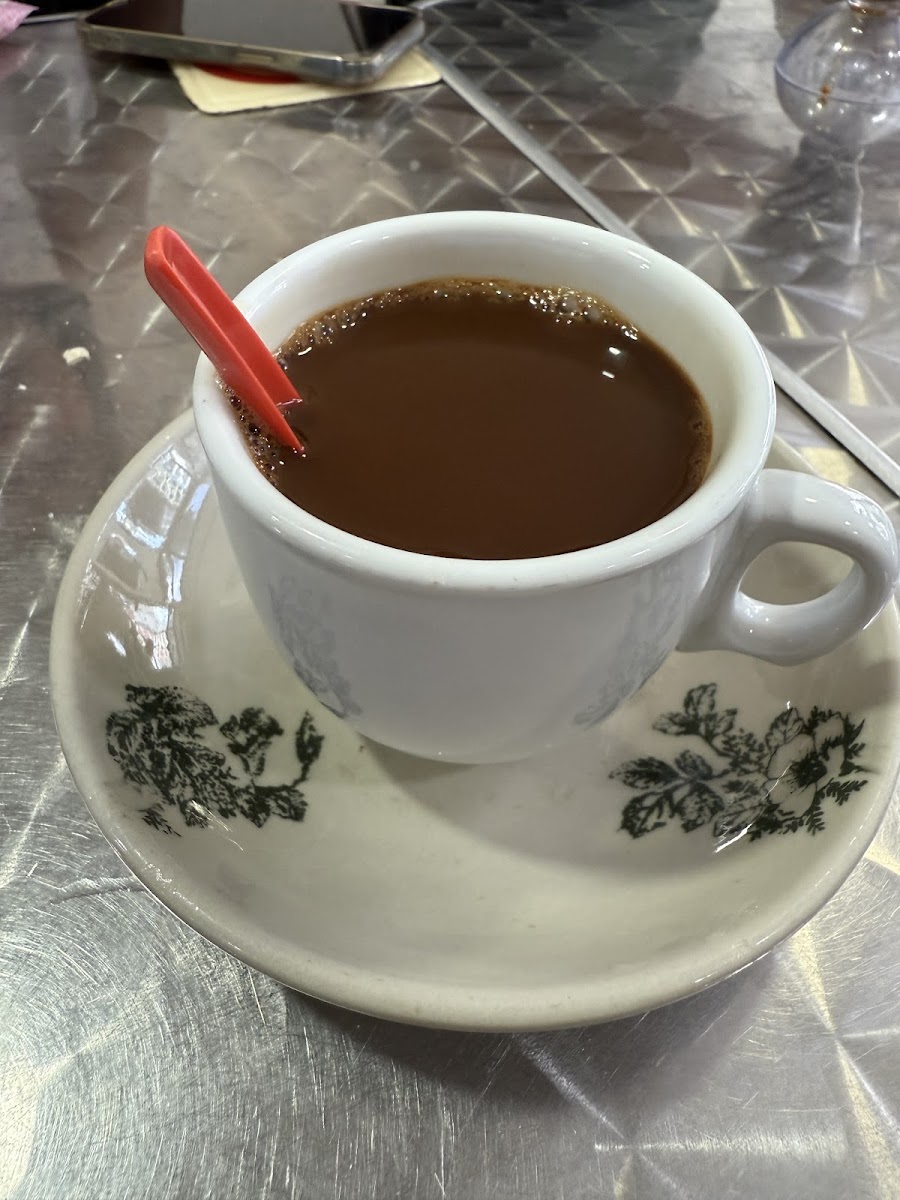 Four Season Cafe - Photo 5