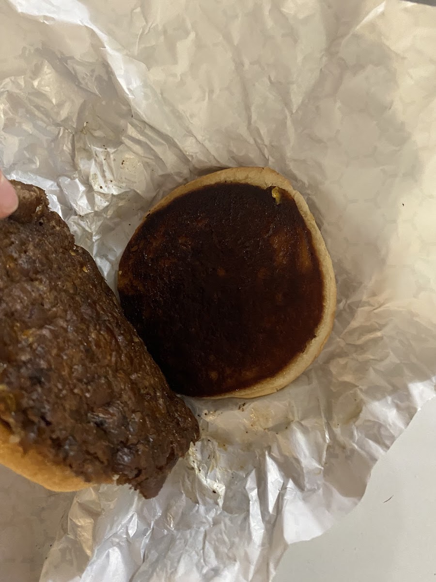 Mountain Home Burger Co. - Photo 8