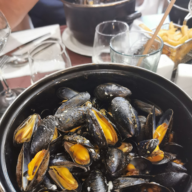 Moules Frites Sauce Aux Choix