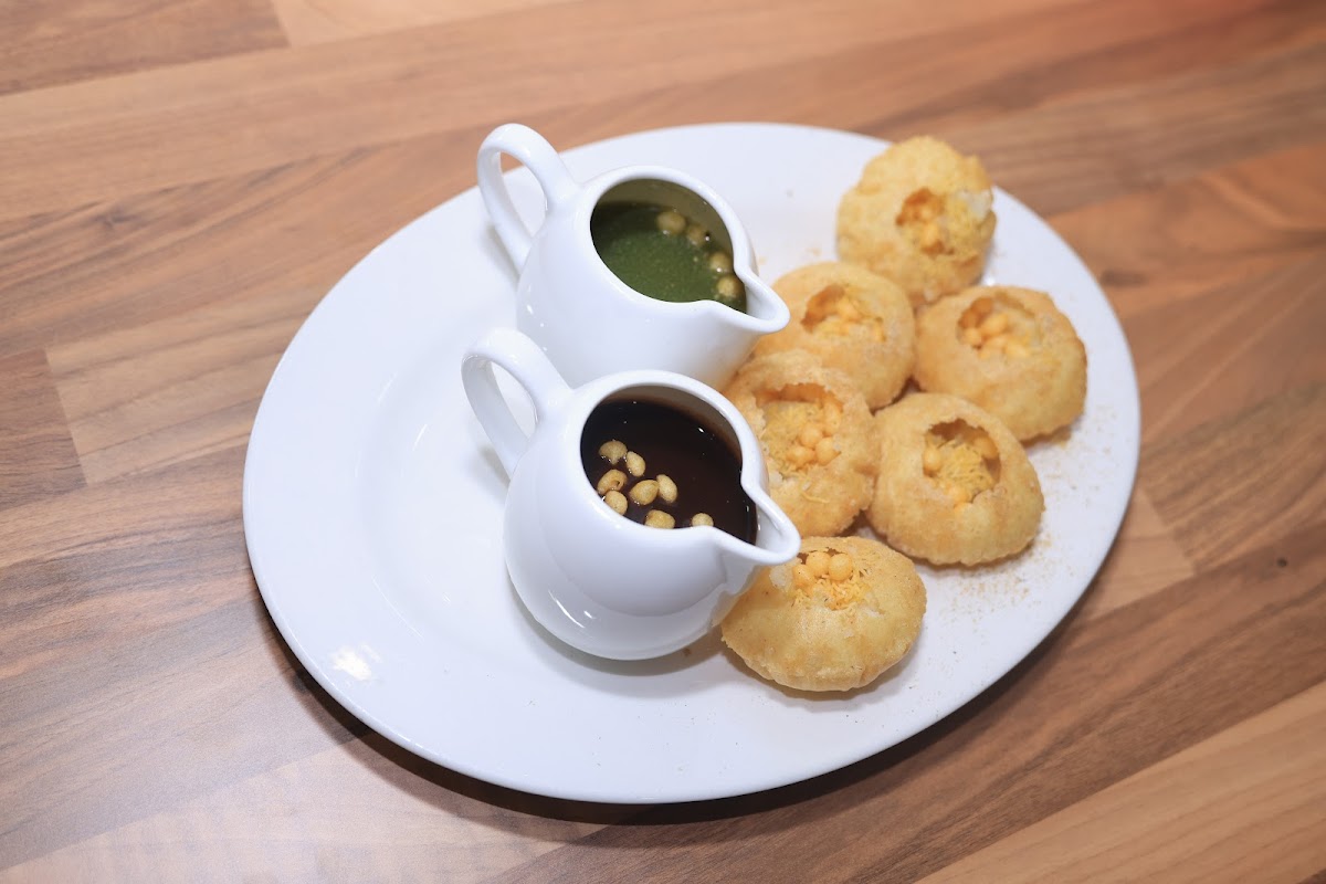 Shiv Sagar Pure Vegetarian Restaurant - Photo 9