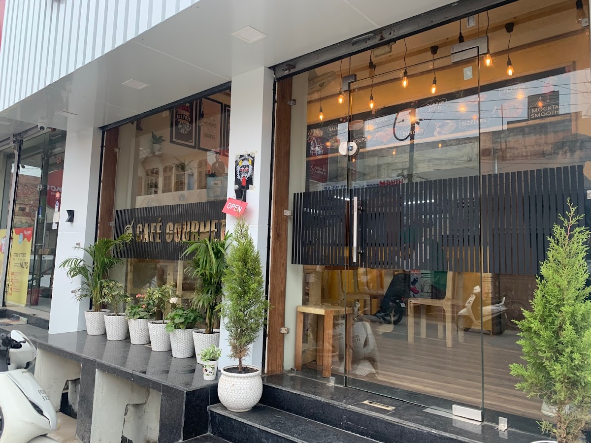 Gourmet Cafe & Bakery - Photo 5