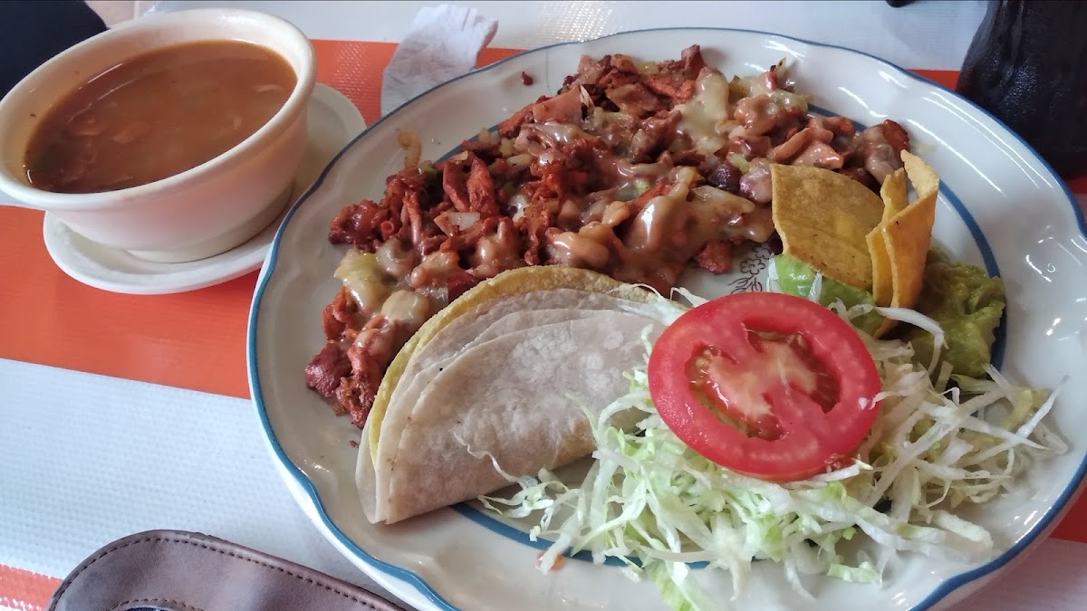 Taqueria El Rey León - Photo 9