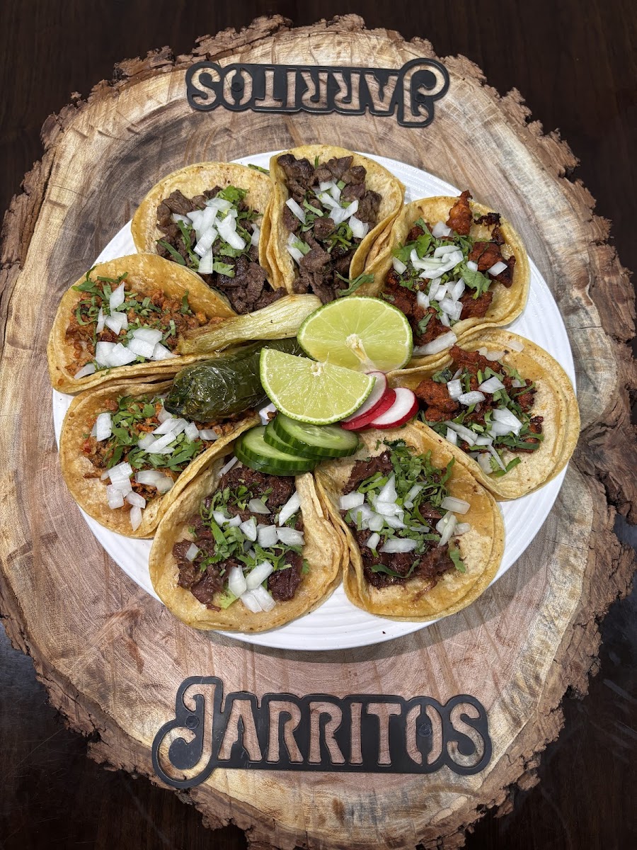 Jarritos Taco Shack - Photo 9