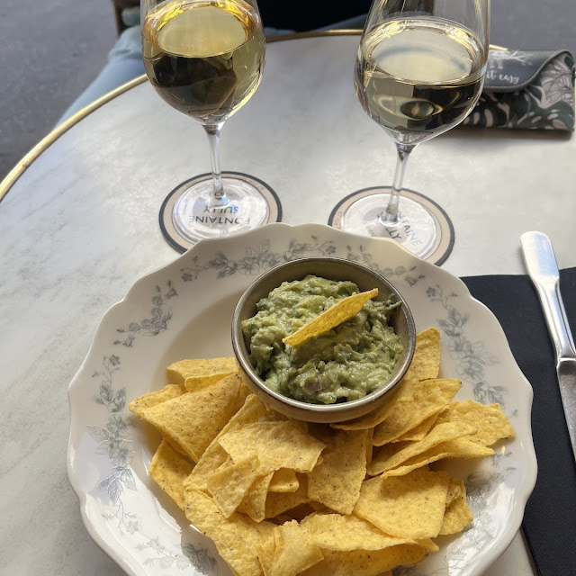 Nachos & Guacamole