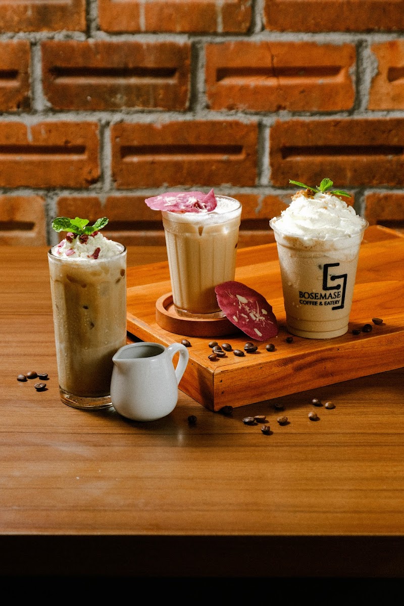 Kavarna Coffee Bar & Kitchen - Photo 2