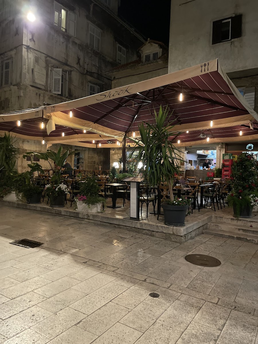 Aquarelle Bistro
