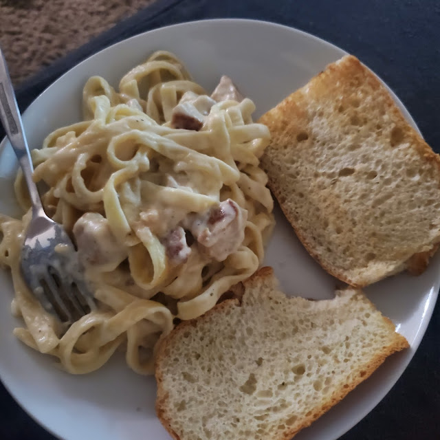 Fettuccine Alfredo Con Pollo