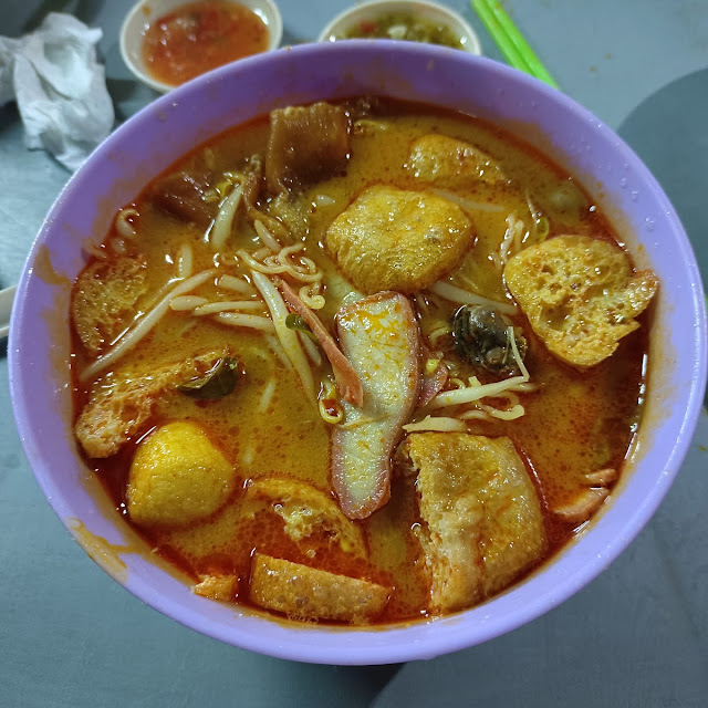 Curry Noodle Wantan