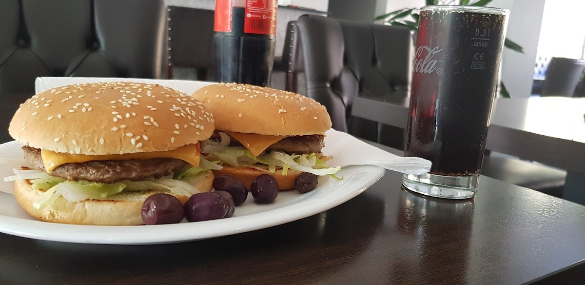 Döneria-Pizzeria Stern - Photo 9