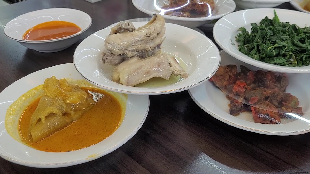 Restoran Sederhana Rawamangun - Photo 1