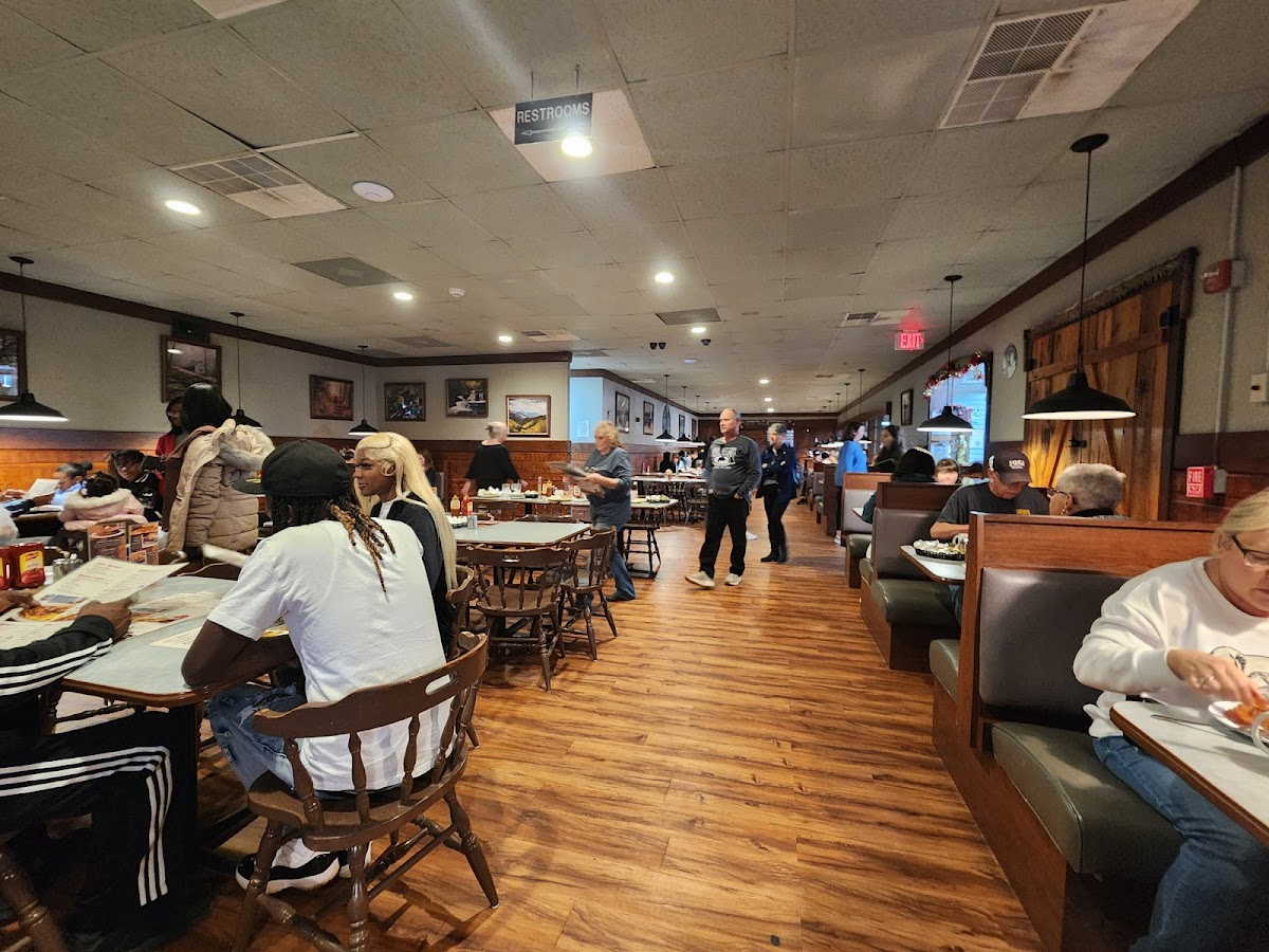 Smoky Mountain Pancake House - Photo 7