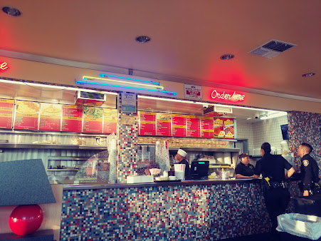 Louis Burgers II - Photo 4