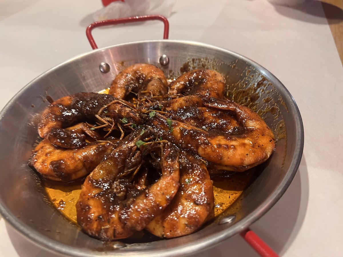 Dampa Seafood Grill - Abu Dhabi - Photo 7