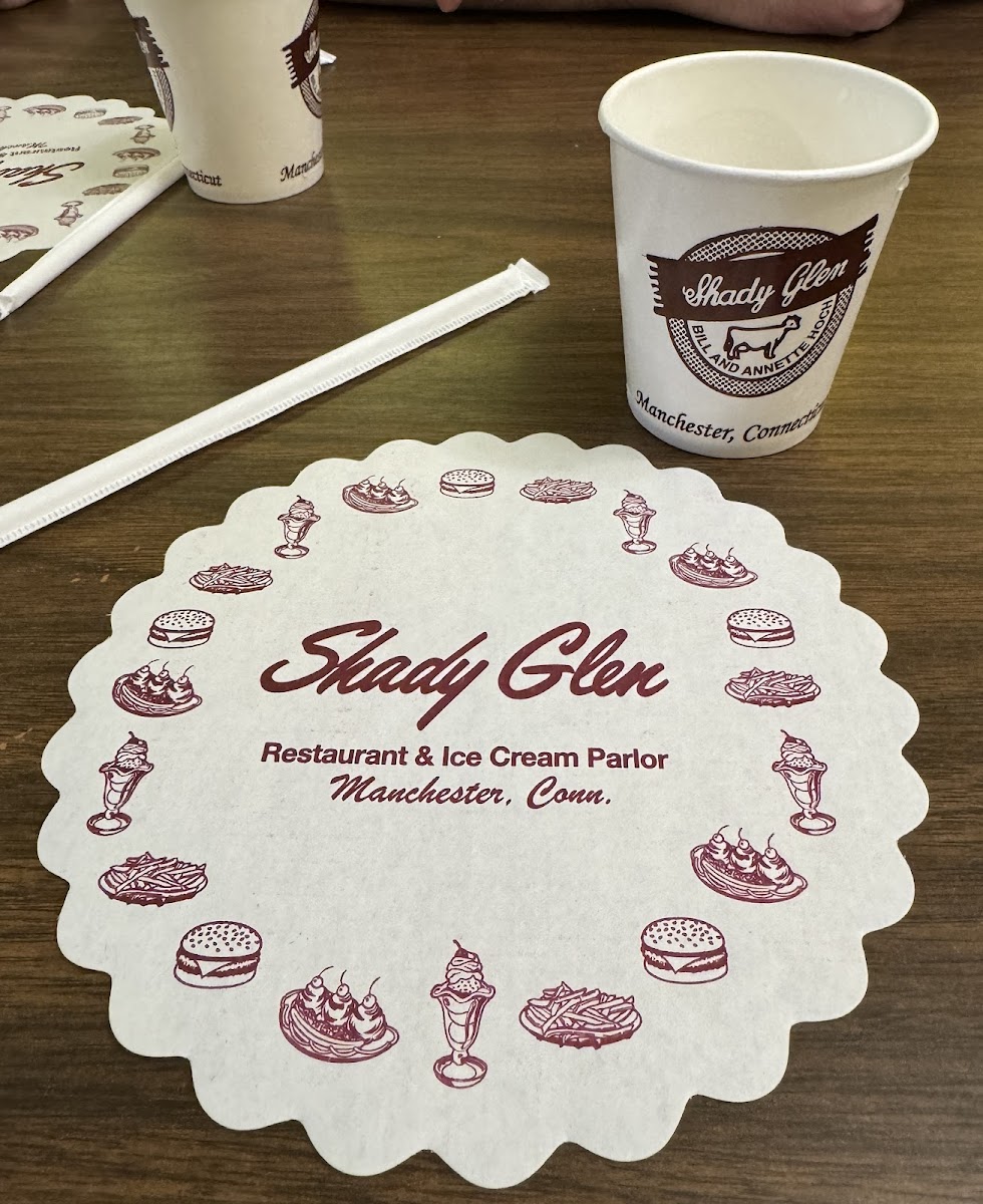 Shady Glen Restaurant and Ice Cream Parlor - Photo 3
