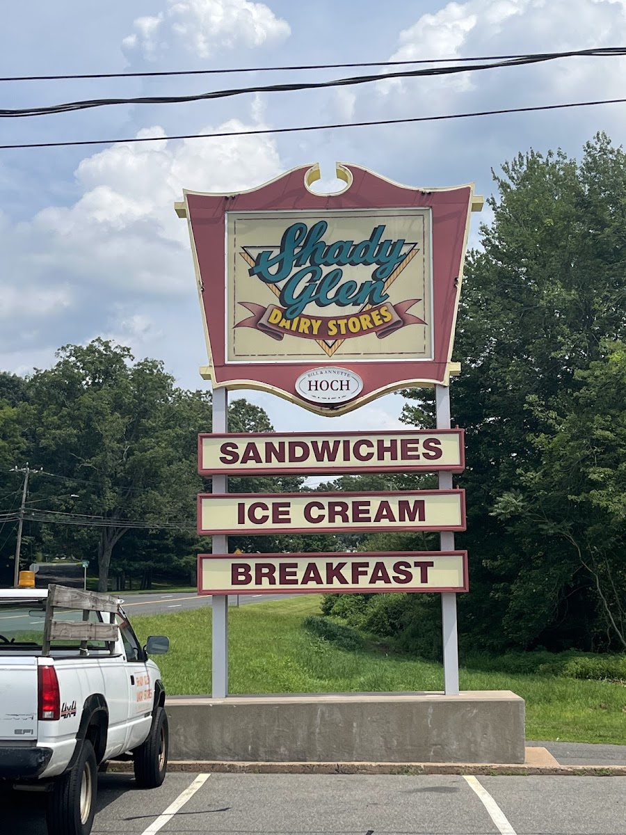 Shady Glen Restaurant and Ice Cream Parlor - Photo 6