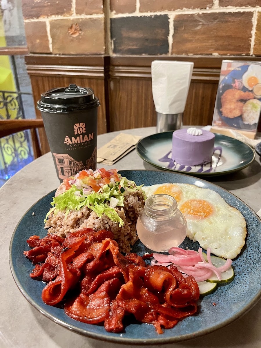Amian Cafe - Vigan - Photo 9
