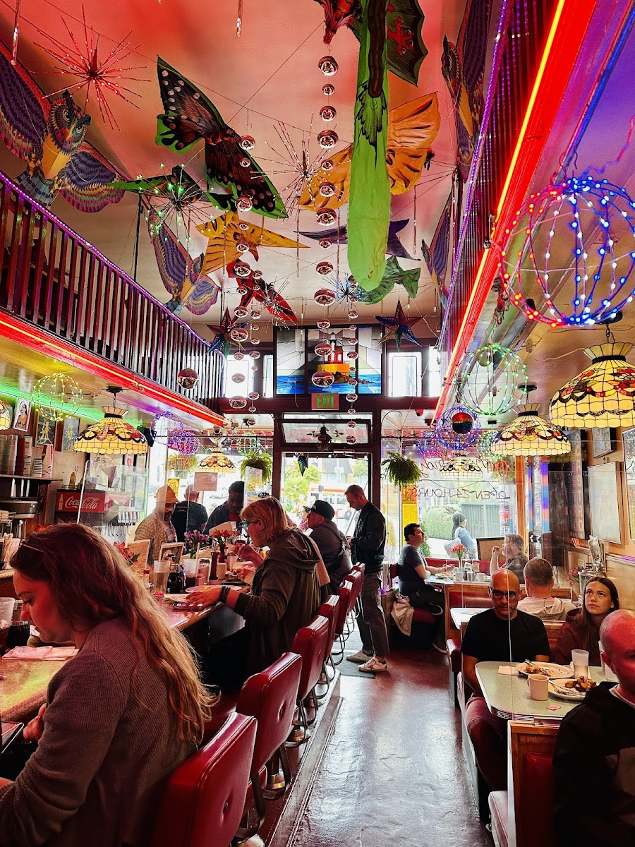 Orphan Andy's Restaurant - Photo 3
