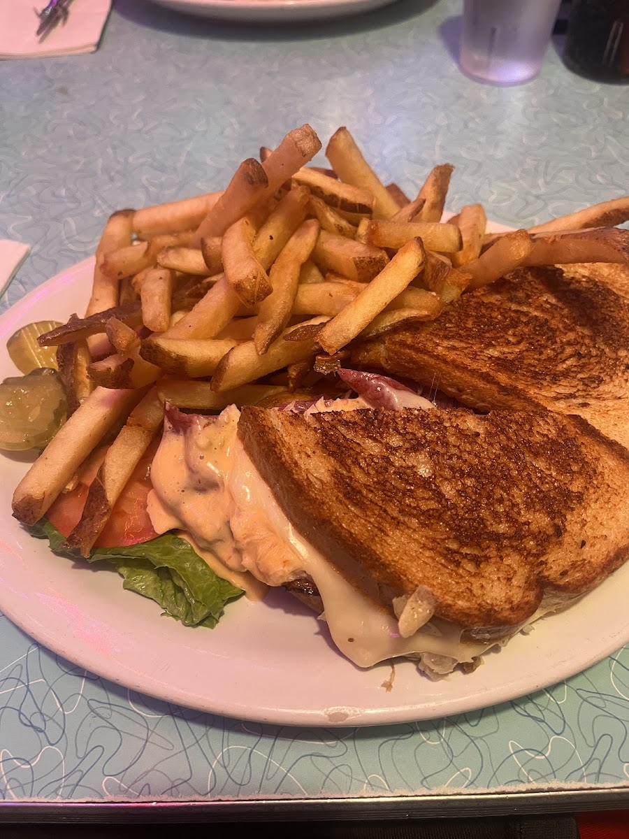 Orphan Andy's Restaurant - Photo 6