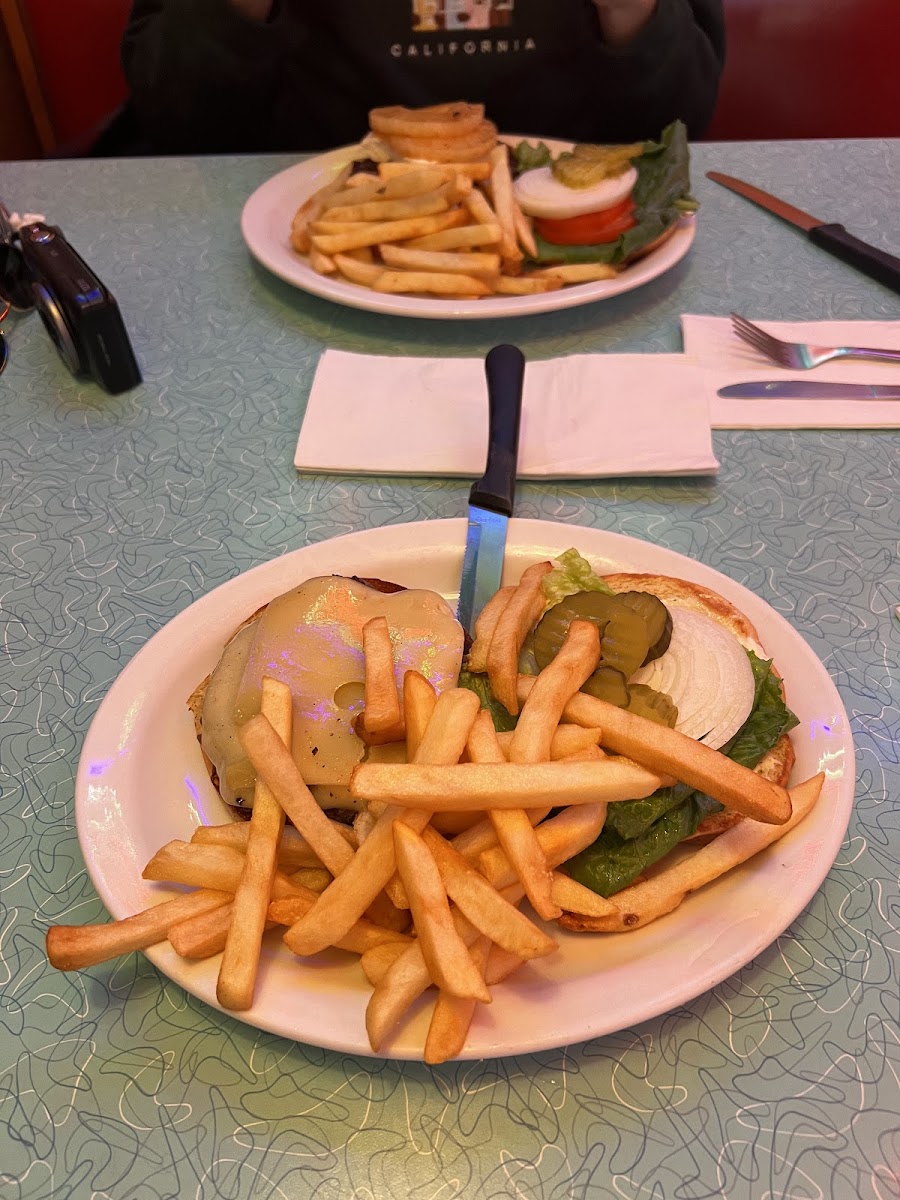 Orphan Andy's Restaurant - Photo 8