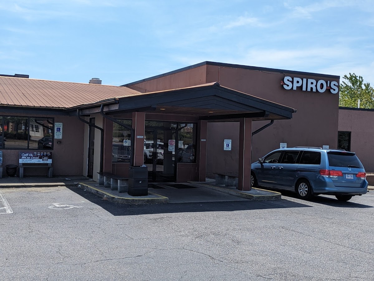 Spiros Family Restaurant - Photo 5