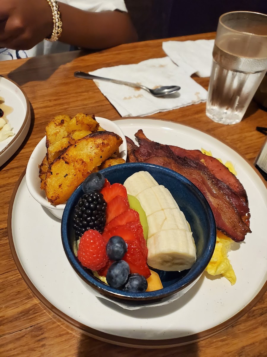 Eight AM Brunch - Photo 5