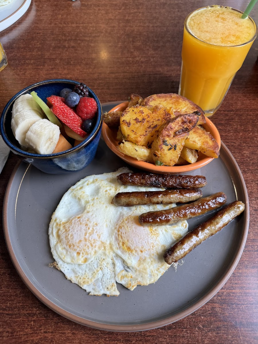 Eight AM Brunch - Photo 6