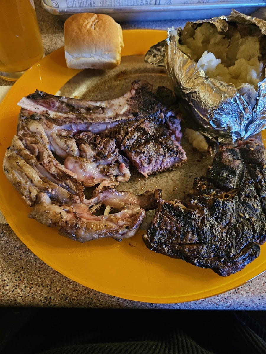 Kretzer's Grill and Bar - Photo 7