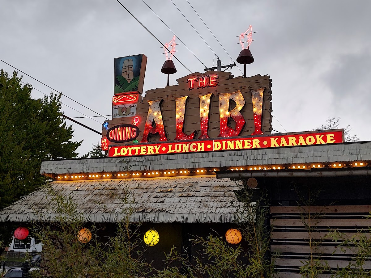 The Alibi Tiki Lounge - Photo 5