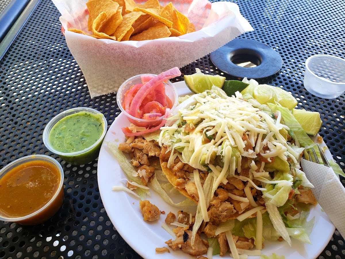 Taqueria Molcajetes - Photo 1